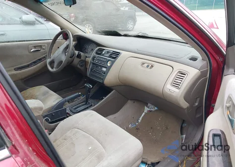 2000 Honda Accord Se from USA, damaged, VIN JHMCG5679YC026129